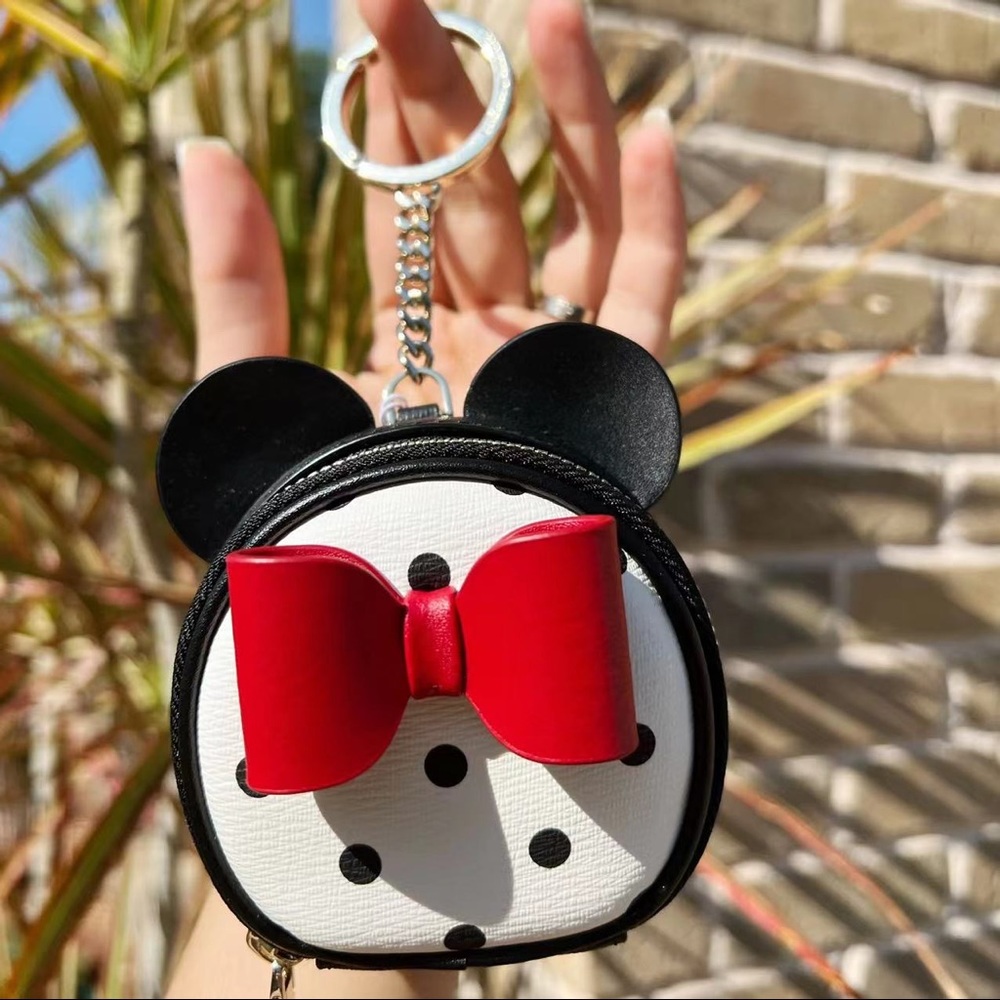 Kate Spade ♠️ Coin Holder - Picture 1 of 4